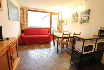 Image de 1er étage, balcon, parking, télévision, casier à ski, 30m², Montgenèvre
