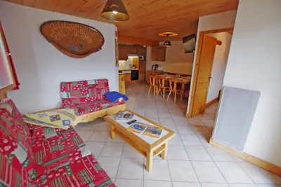 Image de À 200m des pistes de ski, 2ème étage, terrasse, télévision, casier à ski, 75m², Champagny-en-Vanoise