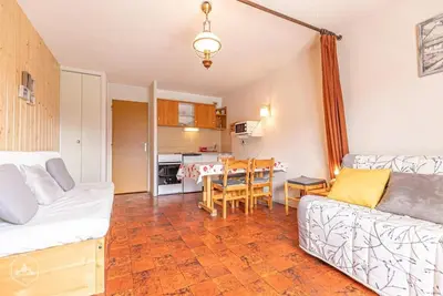 Image de À 300m des pistes de ski, Rez-de-chaussée, balcon, télévision, casier à ski, 26m², Aussois