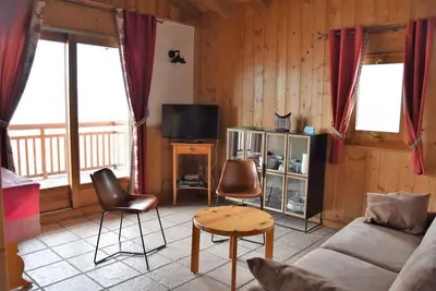 Image de 1er étage, terrasse, parking, télévision, casier à ski, 61m², Pralognan-la-Vanoise