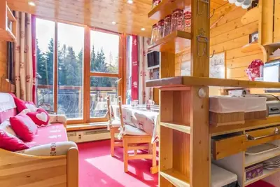Image de 300m du centre station, 3ème étage, balcon, télévision, 35m², Les Arcs