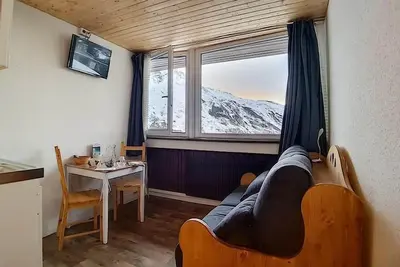 Image de Pied des pistes de ski, 3ème étage, télévision, casier à ski, 13m², Les Menuires