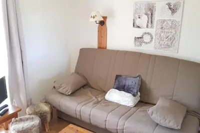 Image de Rez-de-chaussée, vue montagne, piscine, terrasse, parking, télévision, casier à ski, 25m²