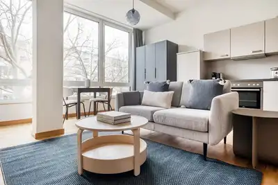 Image de Sleek Charlottenburg Studio near KaDeWe & Kurfürstendamm, by Blueground
