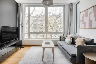 Image de Ideal Charlottenburg Studio near KaDeWe & Kurfürstendamm, by Blueground
