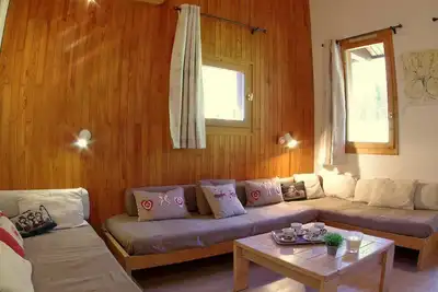 Image de 95m des commerces, 2ème étage, vue montagne, balcon, télévision, casier à ski, 60m², Valmorel