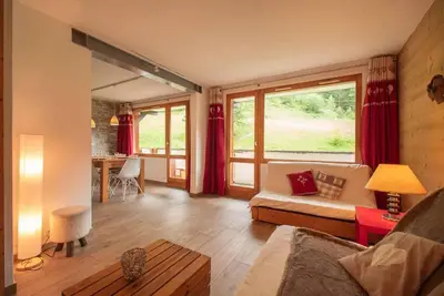 Image de 7ème étage, vue montagne, balcon, télévision, casier à ski, 57m², Valmorel