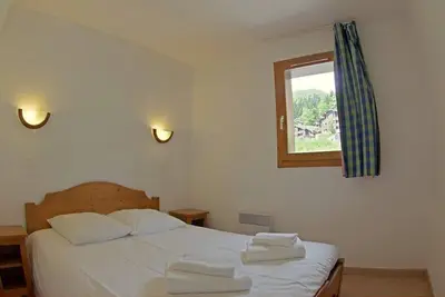Image de À 240m des pistes de ski, 1er étage, vue montagne, balcon, télévision, casier à ski, 50m², Valmorel