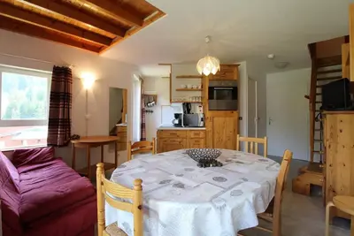 Image de 200m du centre station, 3ème étage, balcon, télévision, casier à ski, 35m², Val Cenis