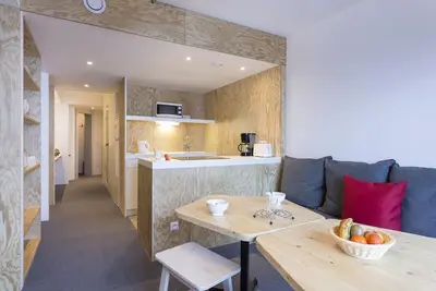 Image de 20m du centre station, 4ème étage, balcon, casier à ski, 61m², Les Arcs