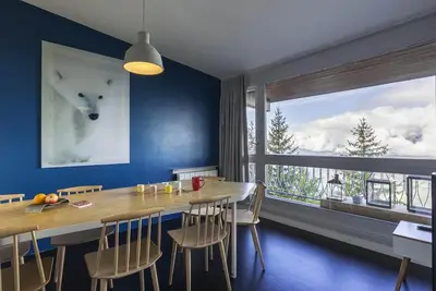 Image de 50m du centre station, 8ème étage, balcon, télévision, casier à ski, 54m², Les Arcs