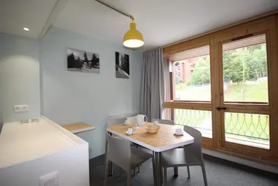Image de 50m du centre station, 7ème étage, balcon, télévision, casier à ski, 30m², Les Arcs