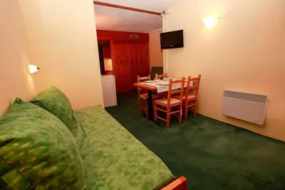 Image de 50m du centre station, 9ème étage, balcon, télévision, 25m², Les Arcs