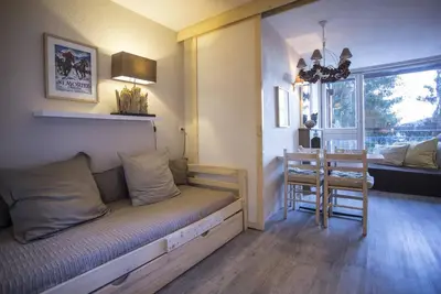 Image de 50m du centre station, 6ème étage, balcon, télévision, 25m², Les Arcs