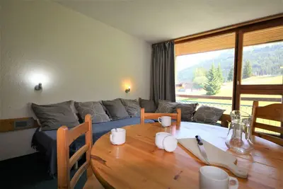 Image de 50m du centre station, 4ème étage, vue montagne, balcon, télévision, 28m², Les Arcs