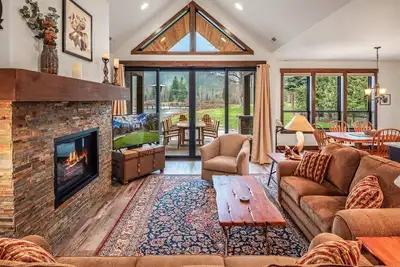 Image de Moose Haven | 4 Bed, 3 Bath