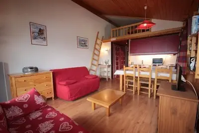 Image de À 100m des pistes de ski, 2ème étage, télévision, casier à ski, 33m², Les Saisies