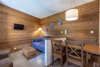 Image de 50m du centre station, 3ème étage, vue pistes de ski, balcon, télévision, 26m², Montchavin La Plagne