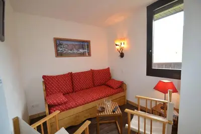 Image de À 10m des pistes de ski, 3ème étage, balcon, télévision, casier à ski, 28m², Les Menuires