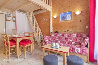 Image de 300m du centre station, 4ème étage, balcon, télévision, casier à ski, 36m², Aussois