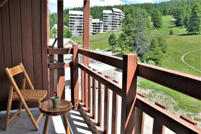 Image de 10m du centre station, 6ème étage, piscine, balcon, télévision, casier à ski, 41m², Risoul