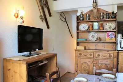 Image de À 100m des pistes de ski, 1er étage, télévision, casier à ski, 39m², Vars