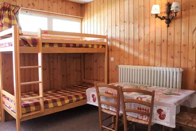 Image de À 20m des pistes de ski, 3ème étage, balcon, casier à ski, 25m², Vars