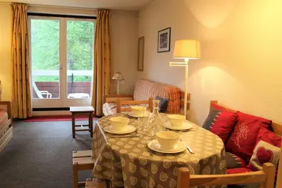 Image de À 200m des pistes de ski, 6ème étage, balcon, télévision, casier à ski, 25m², Vars