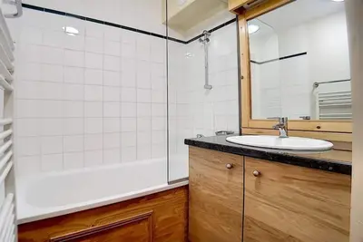 Image de Pied des pistes de ski, 7ème étage, balcon, télévision, casier à ski, 30m², Les Menuires
