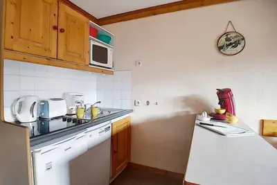 Image de Pied des pistes de ski, 7ème étage, balcon, télévision, casier à ski, 30m², Les Menuires