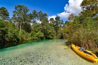 Image de Paradise awaits you on the river.