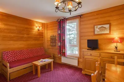 Image de 300m des commerces, parking, télévision, casier à ski, 21m², Les 2 Alpes