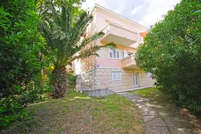 Image de Appartement de deux chambres avec le balcon Makarska (A-19202-a)