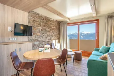 Image de 50m du centre station, balcon, parking, télévision, casier à ski, 40m², Valmorel