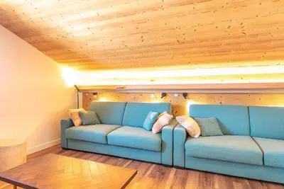 Image de 50m du centre station, balcon, parking, télévision, casier à ski, 65m², Valmorel