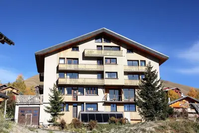 Image de À 50m des pistes de ski, 2ème étage, balcon, parking, télévision, casier à ski, 43m², La Toussuire