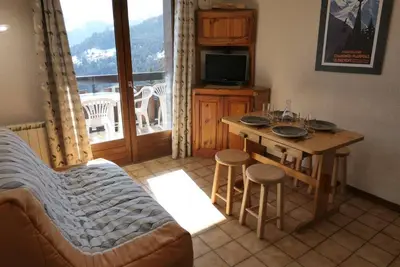 Image de 1er étage, vue montagne, balcon, parking, télévision, 23m², Saint Gervais