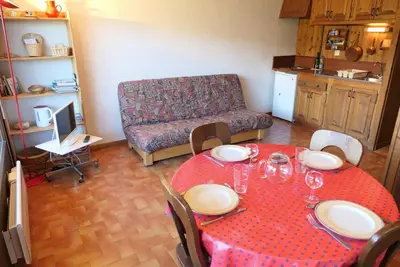 Image de 1er étage, vue montagne, balcon, parking, télévision, 28m², Saint Gervais
