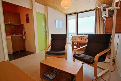Image de 300m du centre station, 7ème étage, balcon, télévision, casier à ski, 38m², Chamrousse