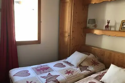 Image de 1er étage, piscine, sauna, hammam, balcon, télévision, casier à ski, 33m², Valloire