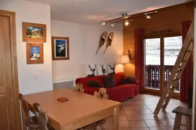 Image de 1er étage, balcon, télévision, casier à ski, 45m², Pralognan-la-Vanoise