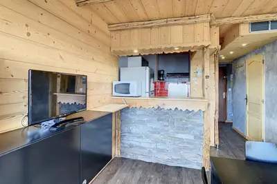 Image de 1er étage, vue panoramique/montagne, balcon, télévision, casier à ski, 32m², La Toussuire