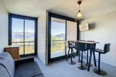 Image de À 50m des pistes de ski, 5ème étage, vue montagne, balcon, télévision, 33m², La Toussuire