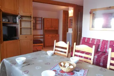 Image de 50m du centre station, 3ème étage, vue station, balcon, télévision, 34m², Montchavin La Plagne