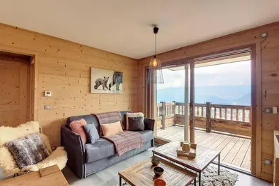 Image de 1er étage, vue montagne, balcon, parking, télévision, 52m², La Toussuire