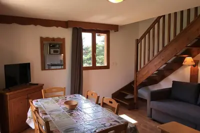 Image de Chalet, Rez-de-chaussée, télévision, casier à ski, 53m², La Joue du Loup