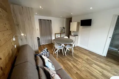 Image de À 10m des pistes de ski, 2ème étage, vue montagne, télévision, casier à ski, 27m², Les Menuires