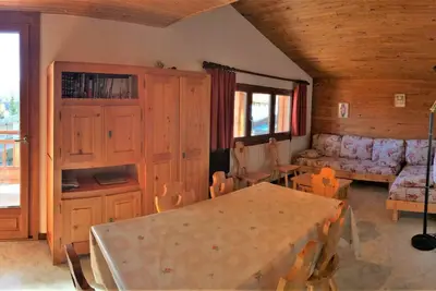 Image de À 150m des pistes de ski, 2ème étage, balcon, télévision, casier à ski, 50m², La Toussuire