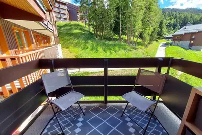 Image de 300m du centre station, 4ème étage, balcon, télévision, casier à ski, 37m², Montchavin La Plagne