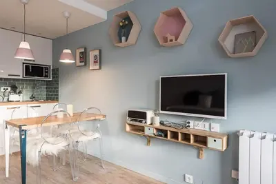 Image de 100m du centre station, 1er étage, balcon, télévision, casier à ski, 24m², Tignes